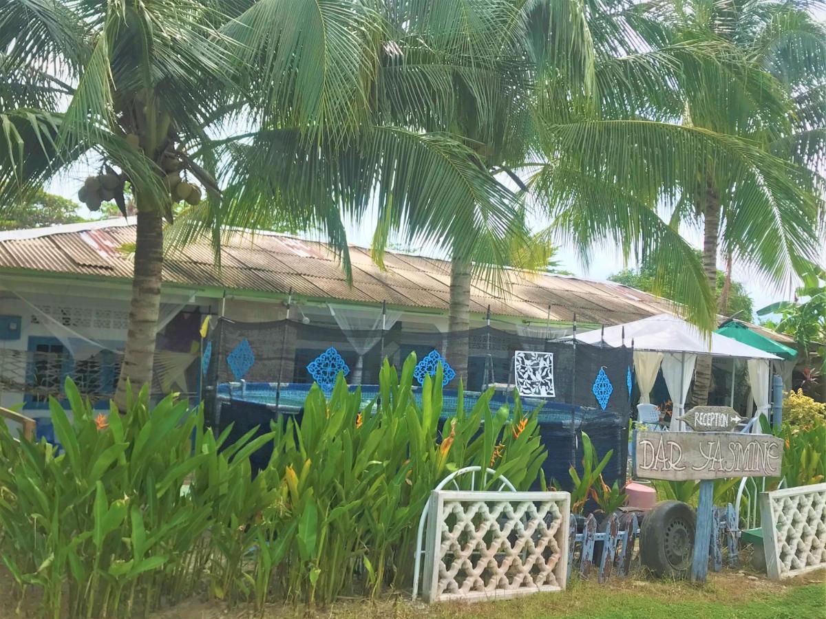 Dar Yasmine Motel ปันไตเจอนัง ภายนอก รูปภาพ
