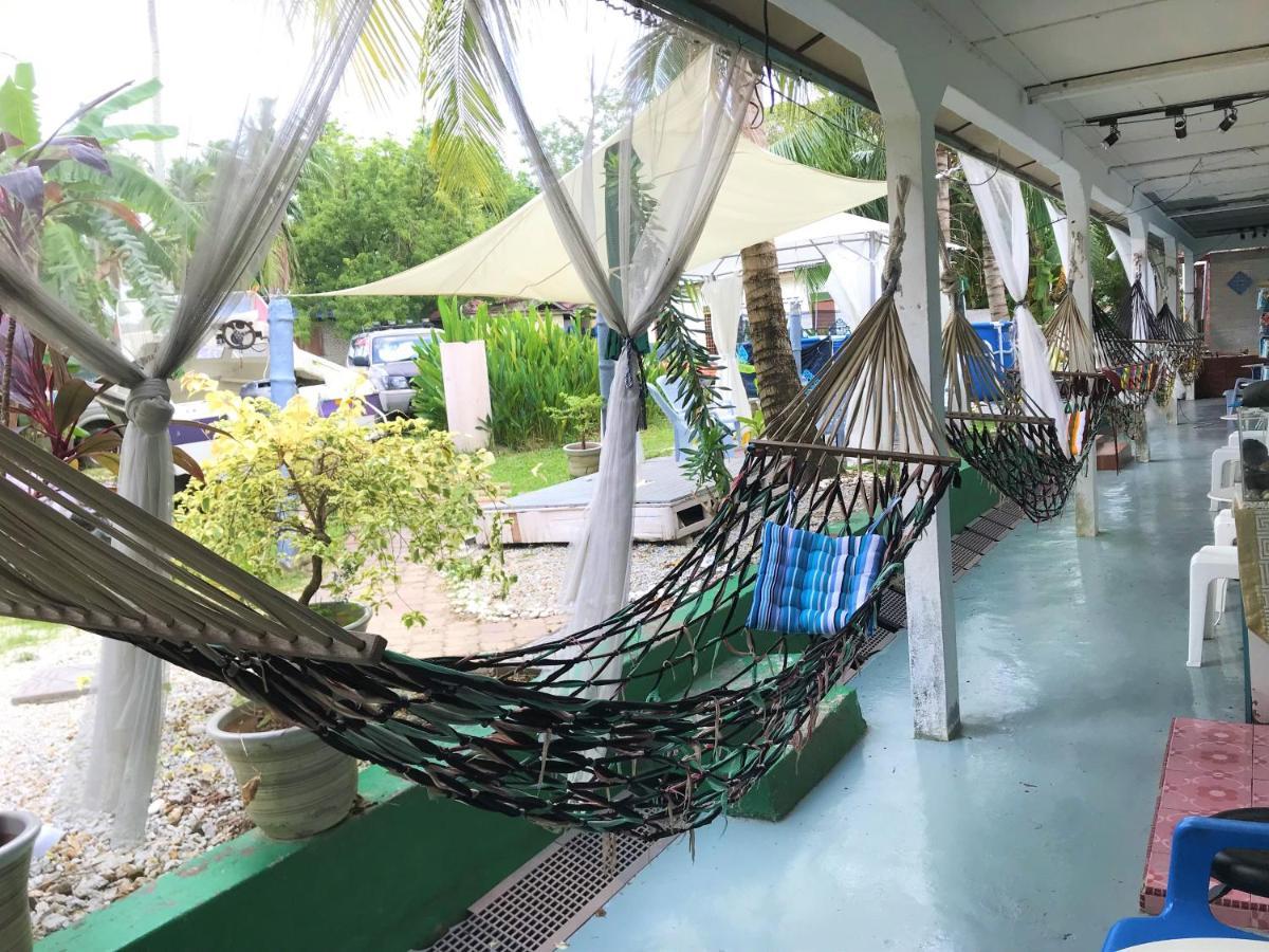 Dar Yasmine Motel ปันไตเจอนัง ภายนอก รูปภาพ